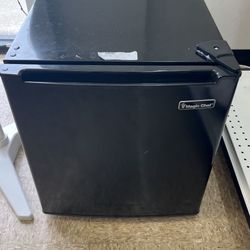 Magic Chef Mini Fridge 