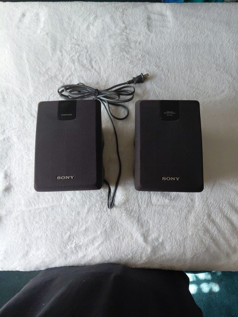 Speakers ๐