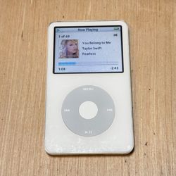 iPod Model:A1136 5thGen 30GB Blk Tested Good w/3051 Songs Good Battery Read Info 