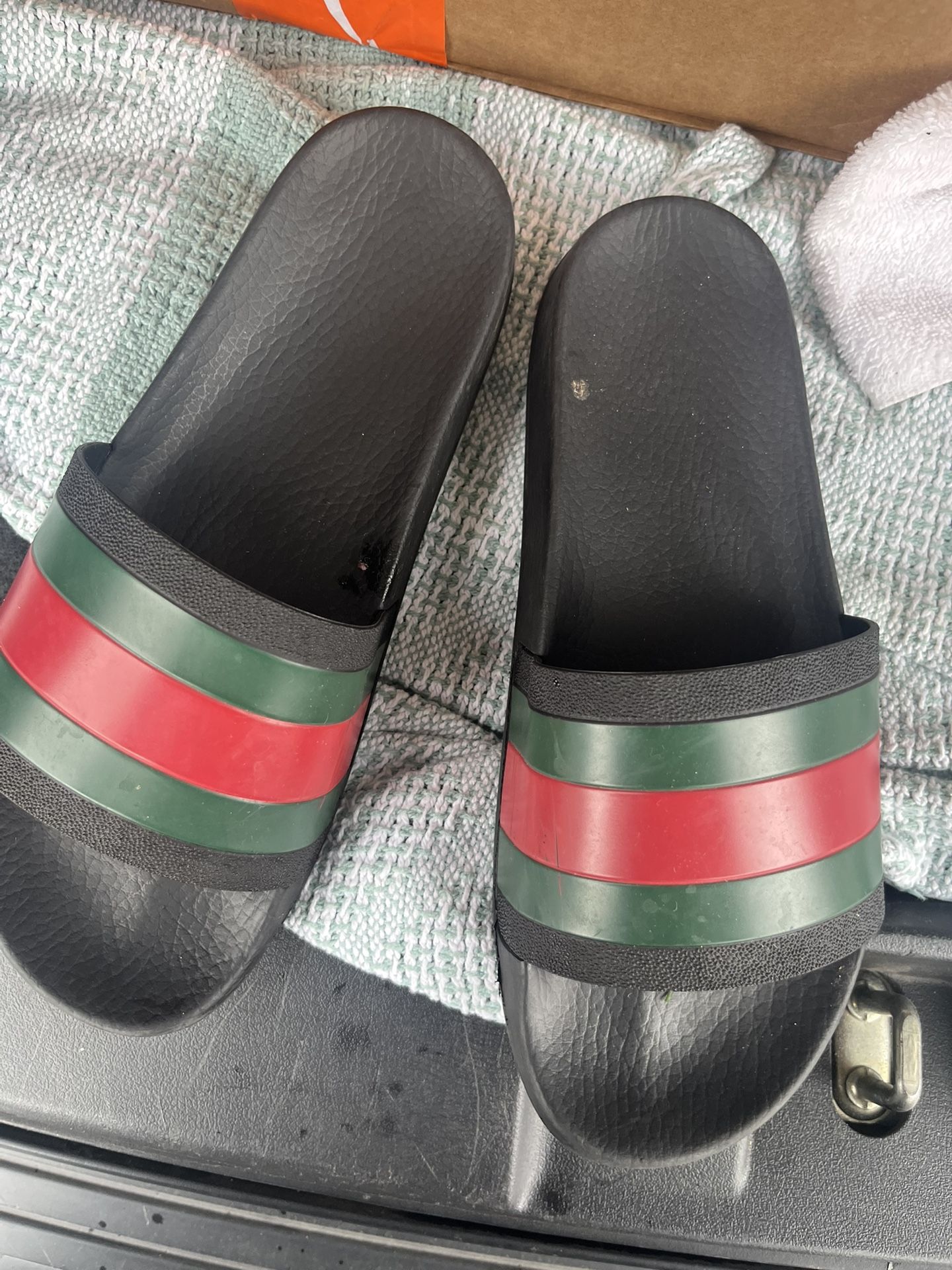 Gucci Slides Size 8