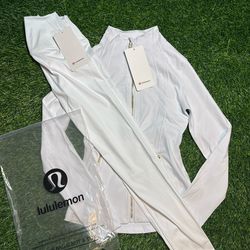 White Lululemon Gold Zipper Set
