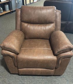 Olivia 🎉 brand new/ modern/luxury 🌼 // chair / sofa and loveseat/ reclining living room set