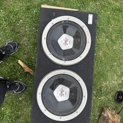 Speaker for car