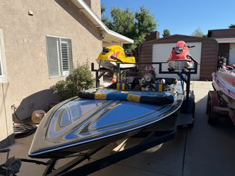 Jet boat