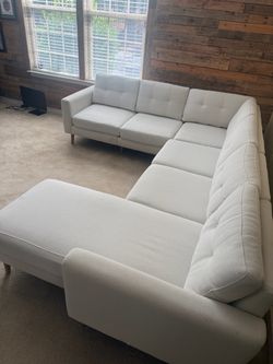 Burrow Nomad 6 seat corner sectional with chaise