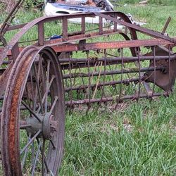 Vintage Farm Equipment 