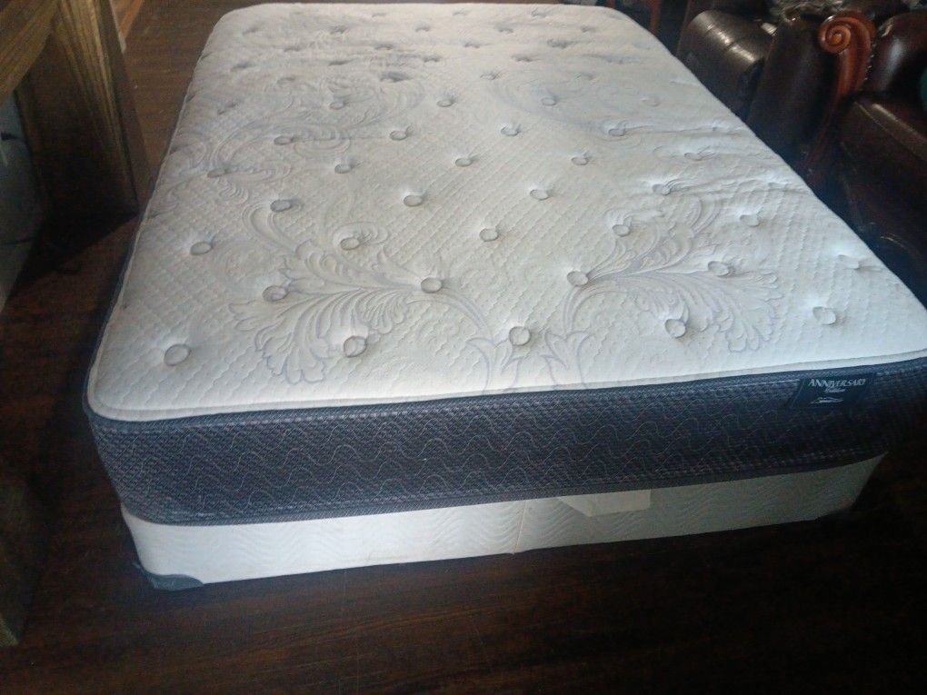 Nice Queen Size Mattress & Boxspring With Free Delivery!