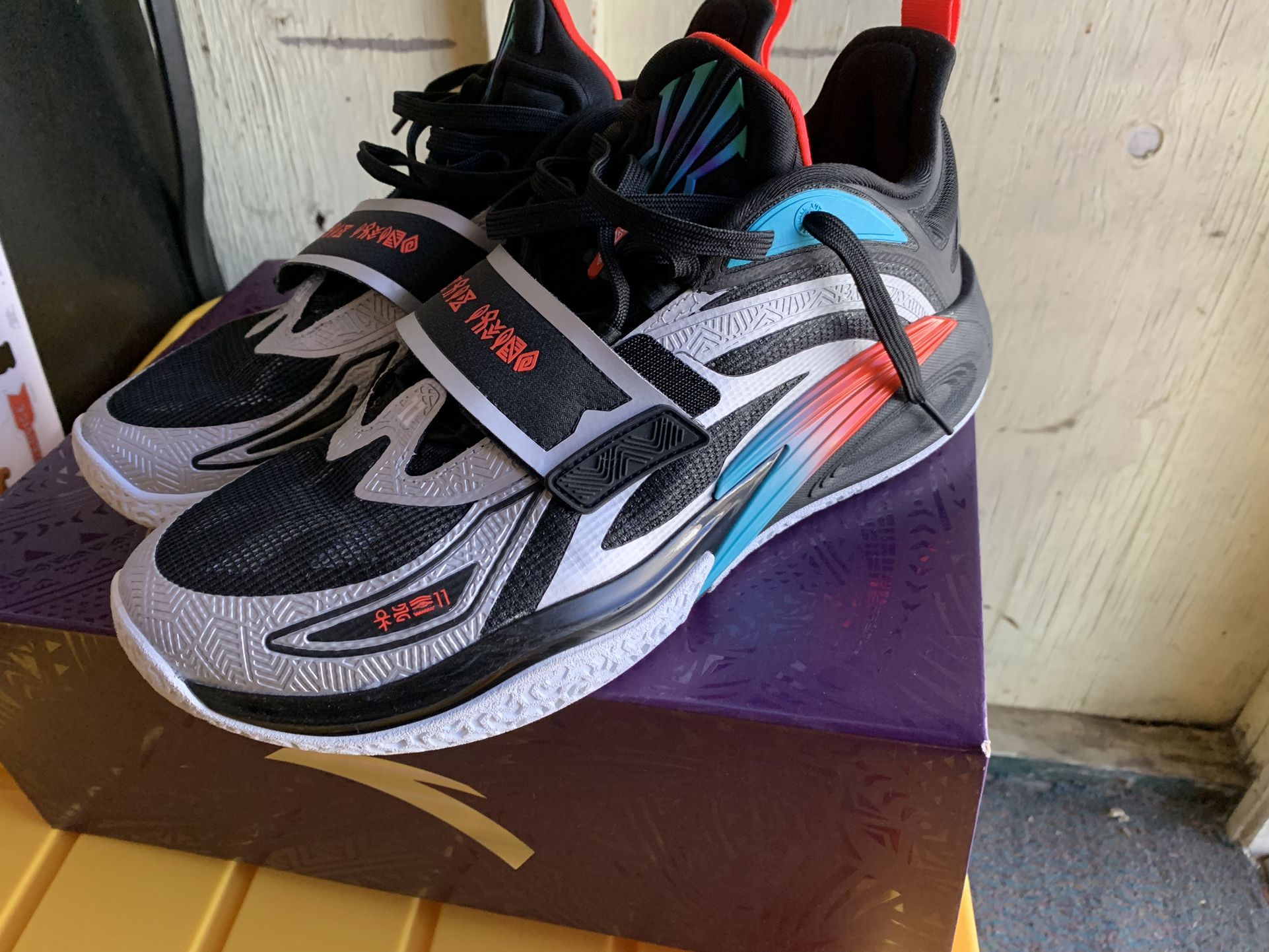 Anta Kyrie Basketball Shoes