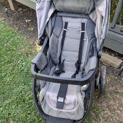 BABY STROLLER 