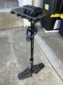 Glidecam HD-4000 Hand-Held Camera Stabilizer for cameras from 4-10 lbs