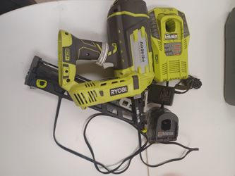 Ryobi ONE+ 18V Lithium-ion Cordless Airstrike 15 Gauge Angled Finish Nailer