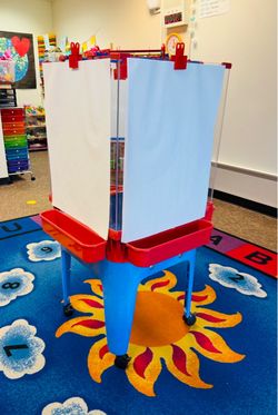 4-sided Indoor/Outdoor Painting Easel for Preschool, Daycare, Kindergarten