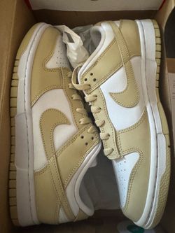 Nike dunk low . Sesame size 9m or 10.5 w