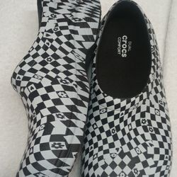 Crocs Size 8