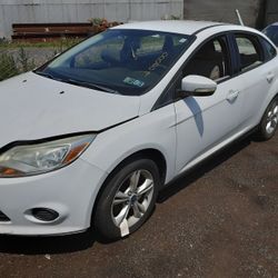 PARTING 2012 FORD FOCUS 