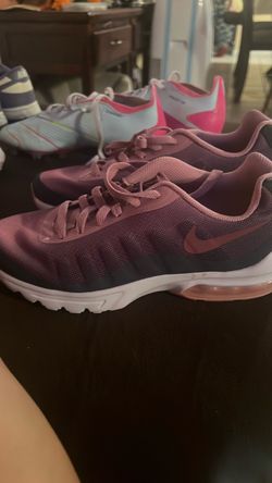 Nike Air Max Invigor Women's Sneakers
