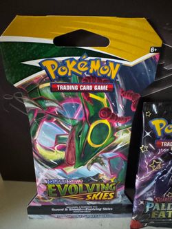 Evolving skies sleeved booster pack