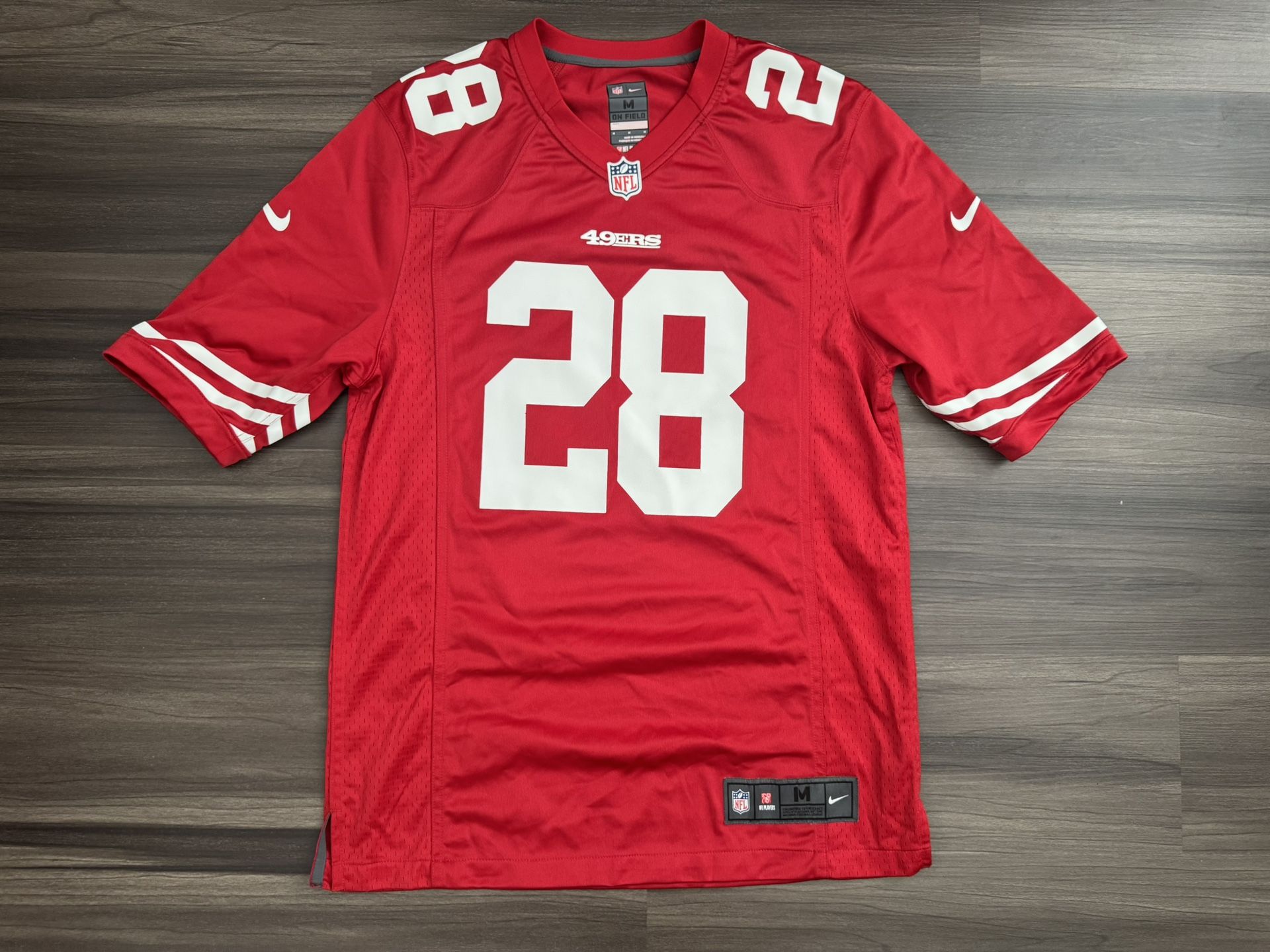 Nike San Francisco 49ers Carlos Hyde # 28 NFL On Field Red Jersey Men’s Medium