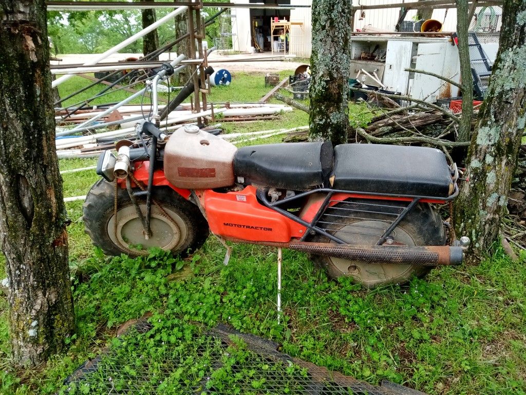 Rare 84Moto Tractor All-wheel Drive