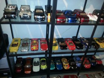 1/18 diecast Dub City and burago