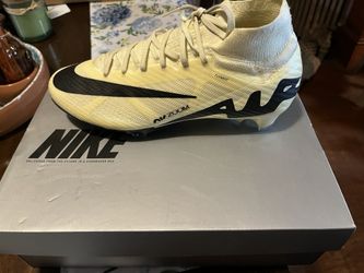 Nike Cleats Size 7