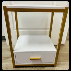 Nightstand/End Table 