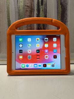 Apple iPad Mini 2nd Gen White A1490 Tablet 7.9” iOS 12.5.8 32GB w/ Case - $29