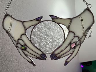 Stained glass Fortune Teller (blacklight reactive!)