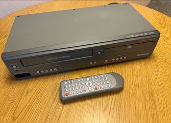 Magnavox DV225MG9 VCR VHS DVD Player Combo with Remote