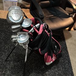 Women’s Right Handed 