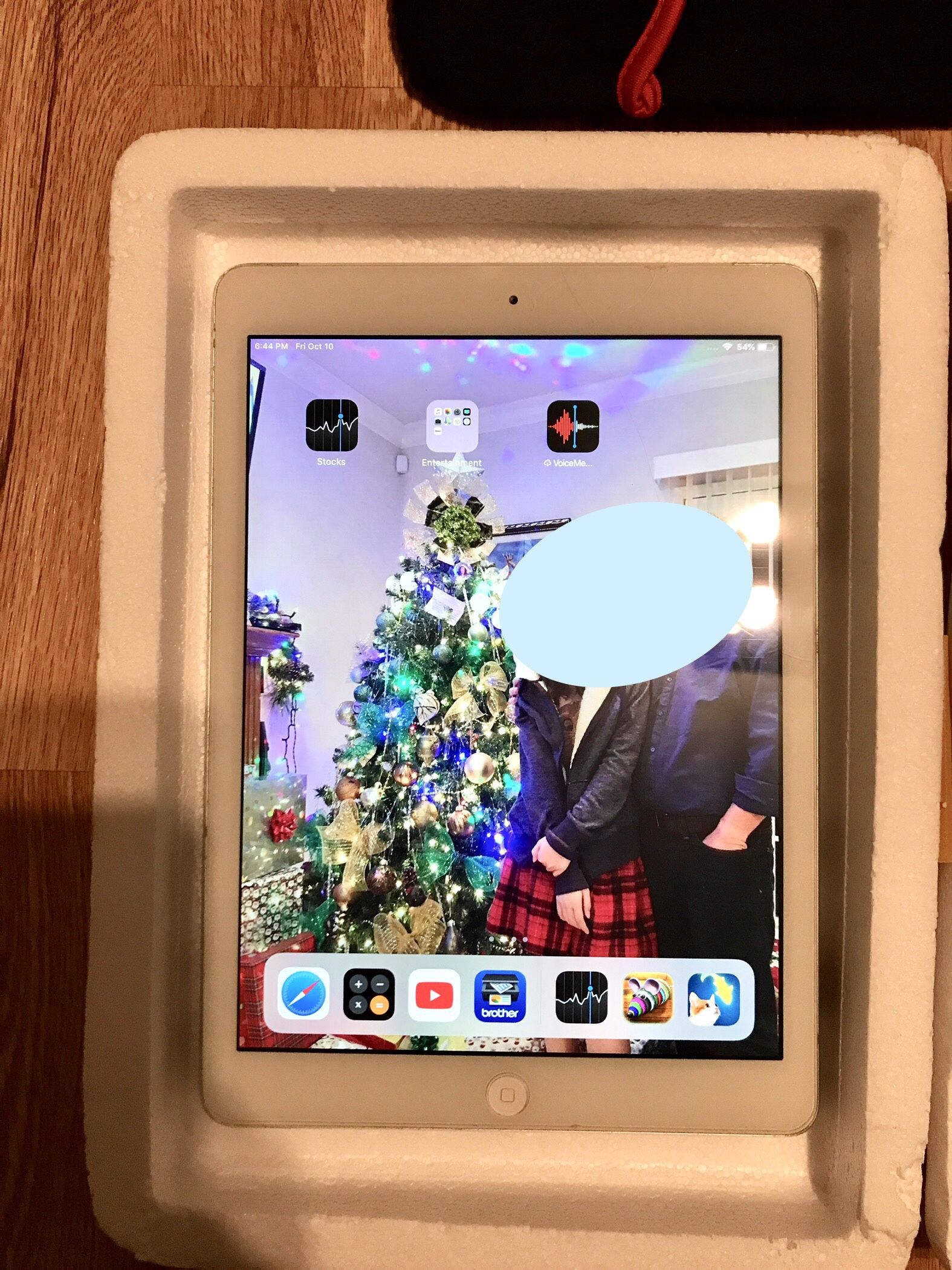 Apple iPad Air 1st Generation 16Gb WiFi Gold Color Sleeve Bag Screen Protector