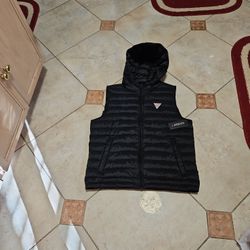 Guess Vest For Men Size L Authentic 