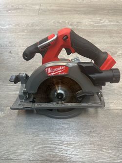 Milwaukee Circular Saw