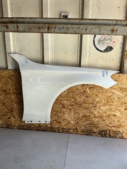 2015 - 2018 MERCEDES C-CLASS - RIGHT PASSENGER SIDE FENDER OEM