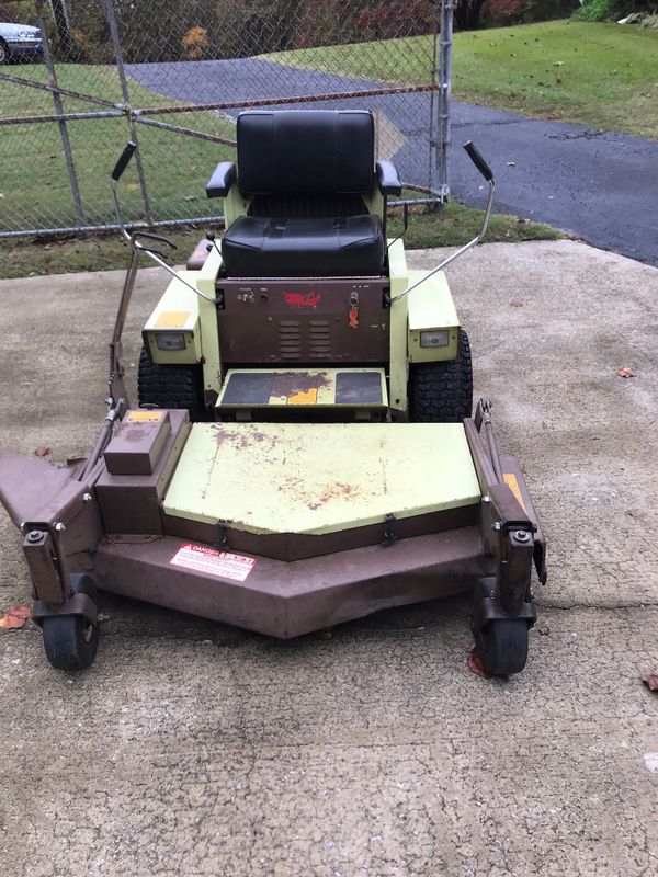 Nice Like New W 600 Grass catcher! for Sale in Hampton, GA
