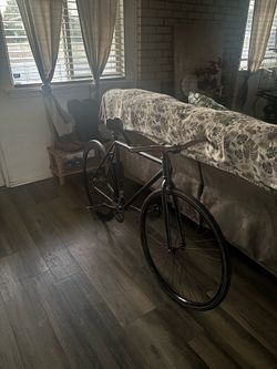 Black fixie