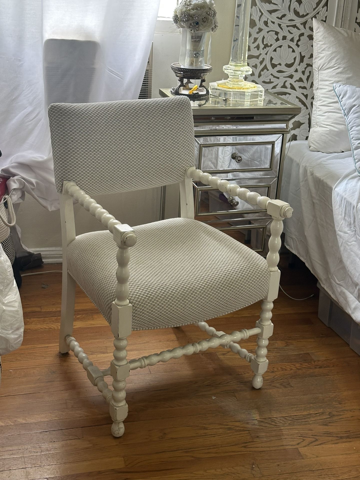 Beautiful Solid Wood Accent Chair,All Products : American Fashion Style Bags On Sale