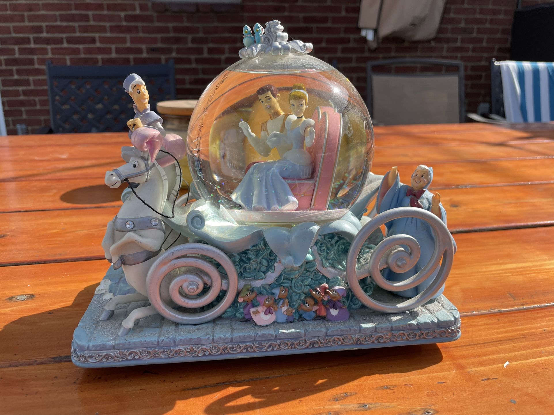 Cinderella Snow Globe
