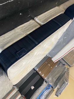 King mattress stearns&foster firm