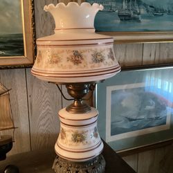 Vintage Quoizel 3 Way Hurricane Lamp