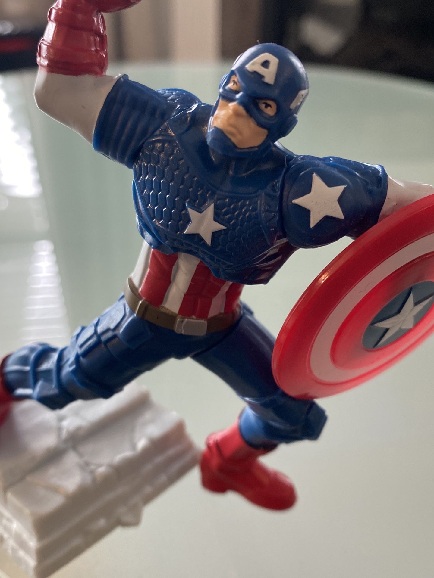 Marvel Avengers Playmation 4.5” Captain America Smart Figure Hasbro
