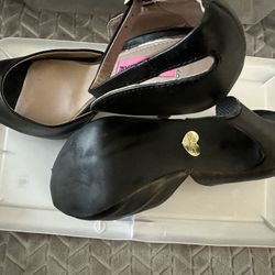 Betsey Johnson, High Heel