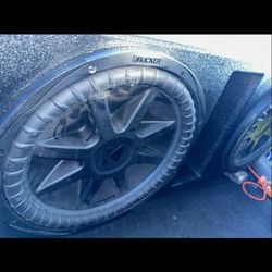 2 15s Pro Box Kicker Comp Speakers 