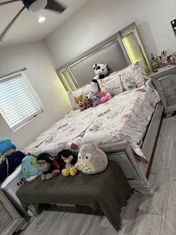 Bed Room Set