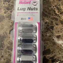 Lug Nuts Mcgard Premium