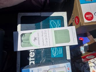 Baby swaddler green