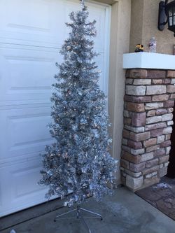 Lighted. Tinsel  Tree