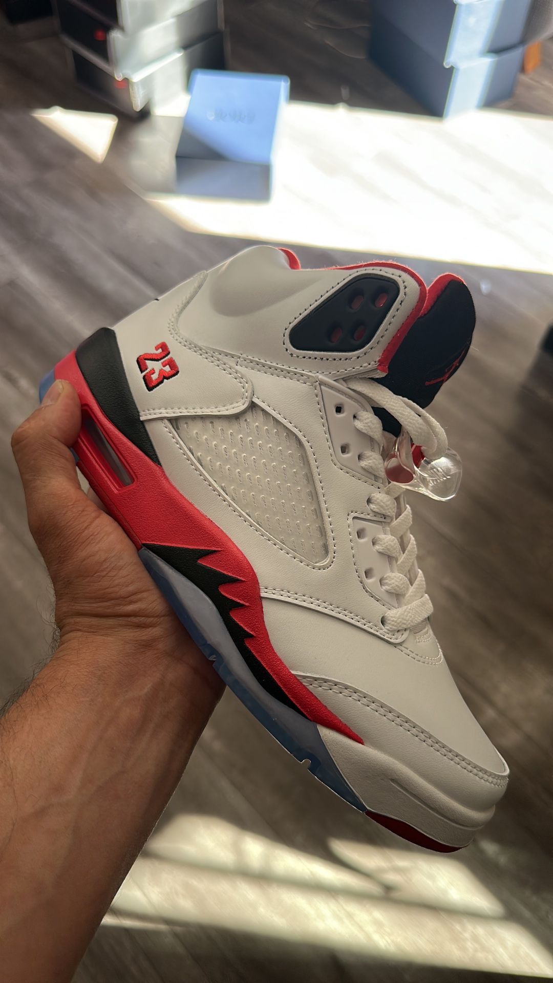 Air Jordan 5 Retro Size 7,7.5,8,8.5,9,9.5,10,10.5,11,12,13