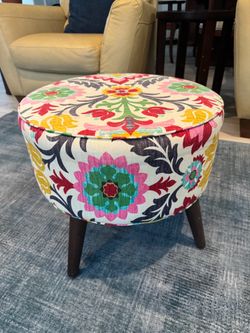 Ottoman, colorful design