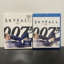 007 SkyFall Blu Ray DVD 2 Disc Combo w/ Slipcover James Bond Daniel Craig 2012